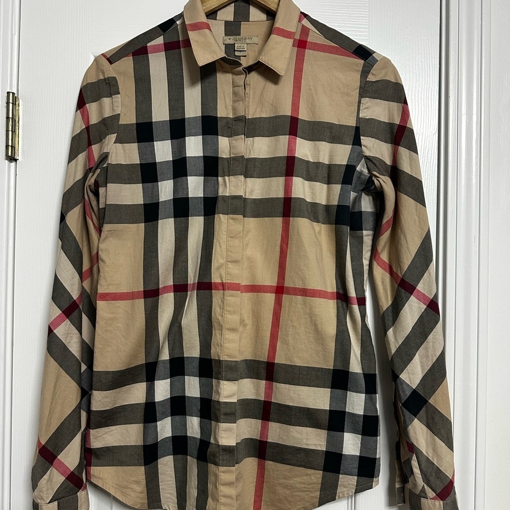 Burberry Britt Button Down Three Quarter Sleeve | Color Tan | Size: Small